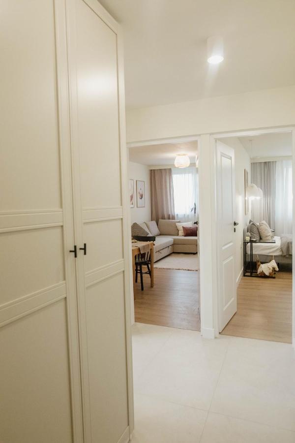 Comfy Aparts Budowlanych Glogow  Exterior photo